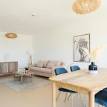 Snazzy Varandas Do Castelo One Bedroom Sleeps 2 Persons 아파트 알부페이라