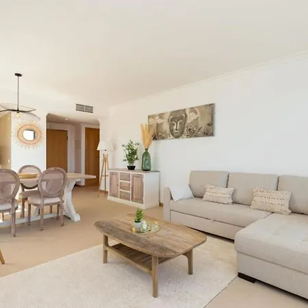 Snazzy Varandas Do Castelo One Bedroom Sleeps 2 Persons