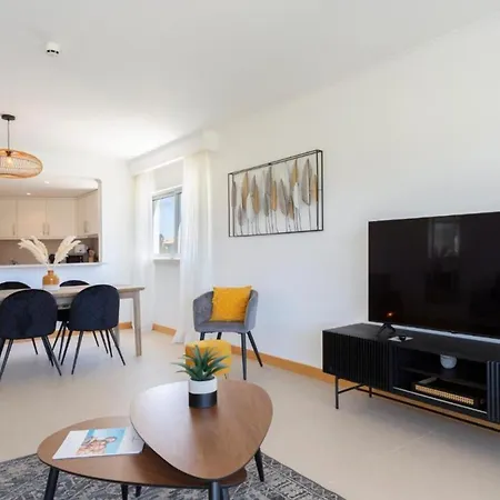 Snazzy Varandas Do Castelo One Bedroom Sleeps 2 Persons 알부페이라