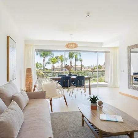 아파트 Snazzy Varandas Do Castelo One Bedroom Sleeps 2 Persons