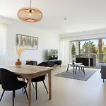 Snazzy Varandas Do Castelo One Bedroom Sleeps 2 Persons *