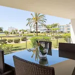 Apartment Snazzy Varandas Do Castelo One Bedroom Sleeps 2 Persons